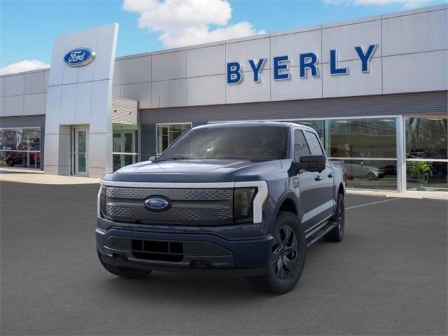 2023 Ford F-150 Lightning XLT