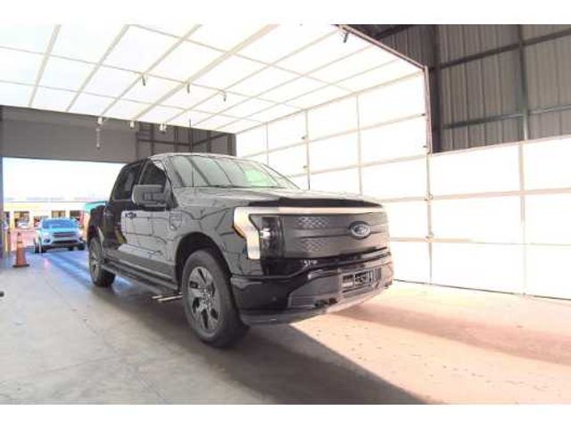 2023 Ford F-150 Lightning XLT