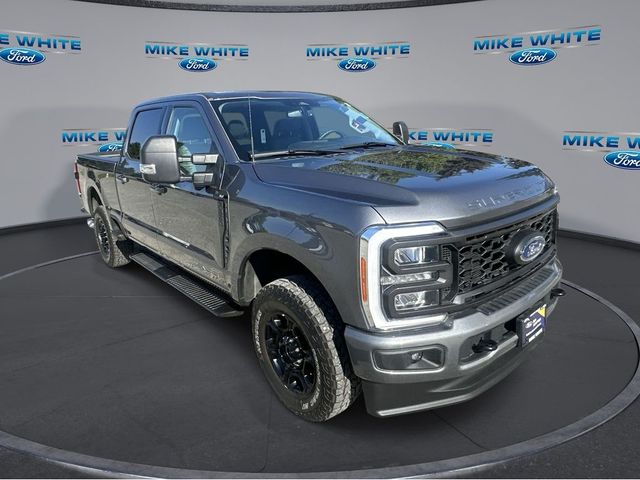 2023 Ford F-350 XLT