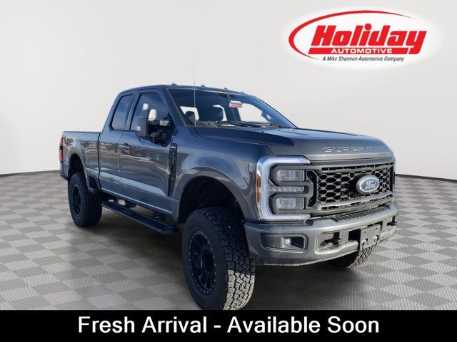 2023 Ford F-350 Lariat