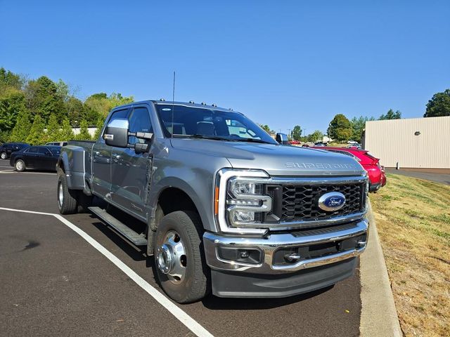 2023 Ford F-350 Lariat