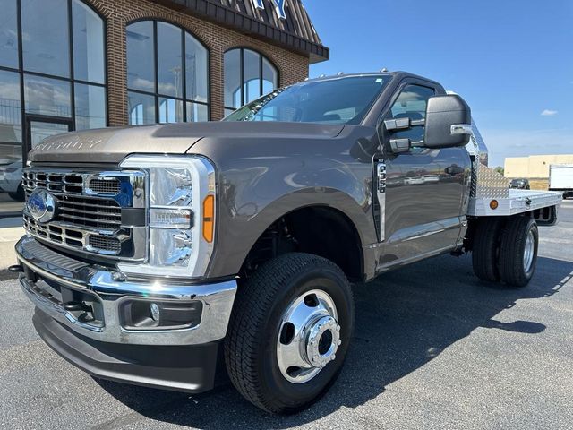 2023 Ford F-350 XLT