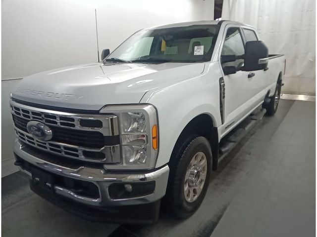 2023 Ford F-350 XLT