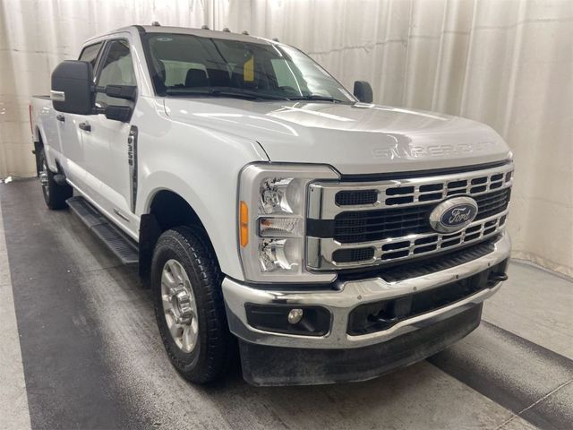 2023 Ford F-350 XLT