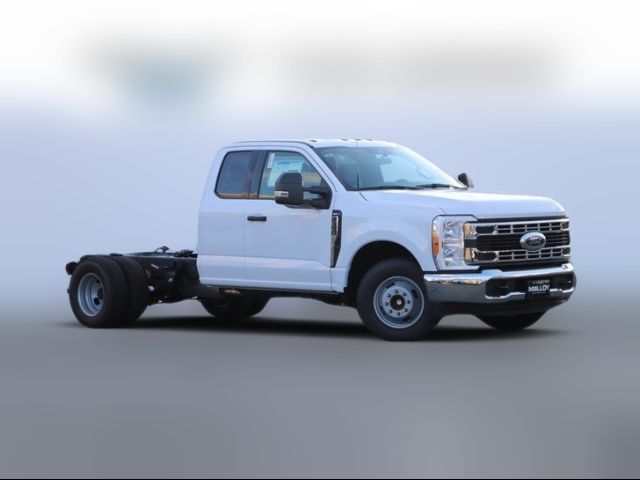 2023 Ford F-350 XL