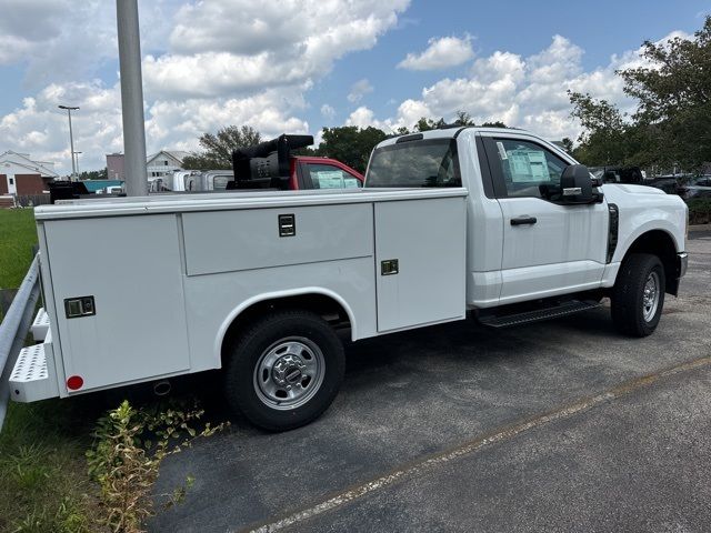 2023 Ford F-350 XL