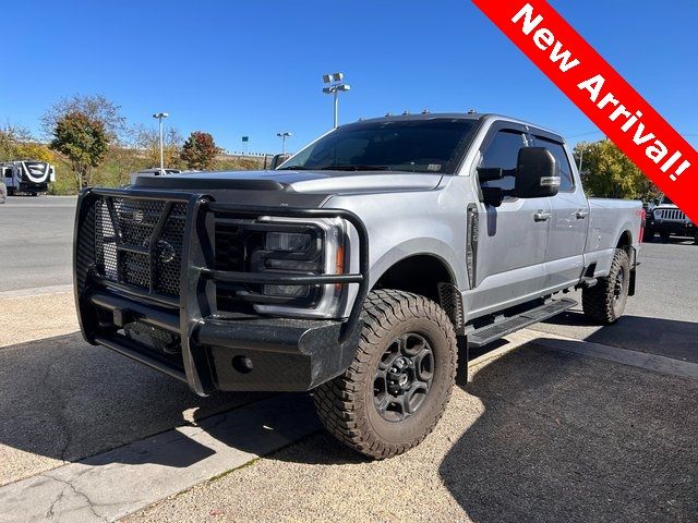 2023 Ford F-350 XLT