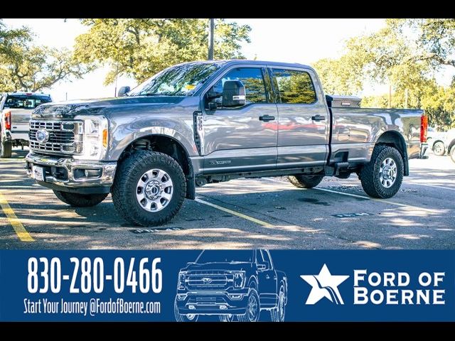 2023 Ford F-350 XLT