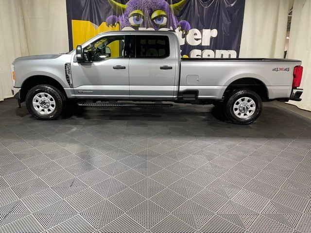 2023 Ford F-350 XLT