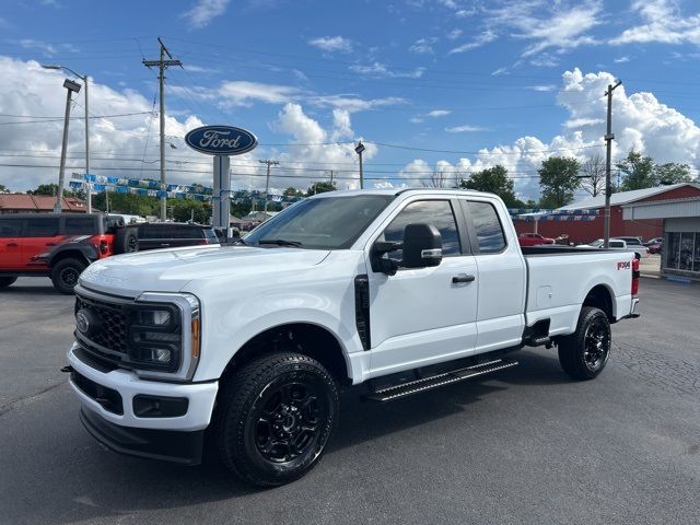 2023 Ford F-350 XL