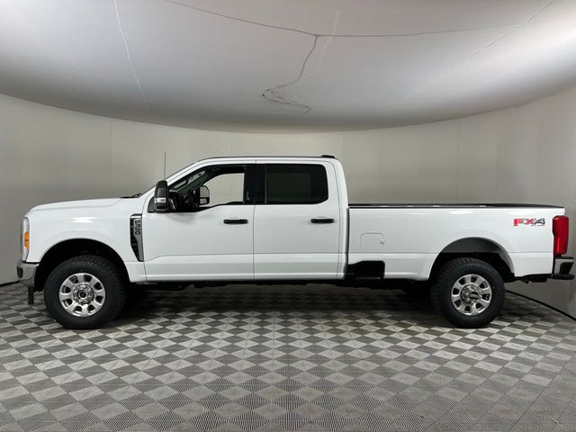 2023 Ford F-350 XLT