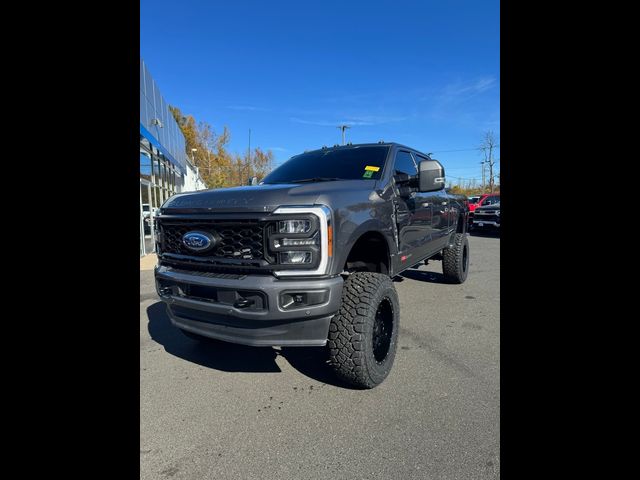 2023 Ford F-350 Lariat