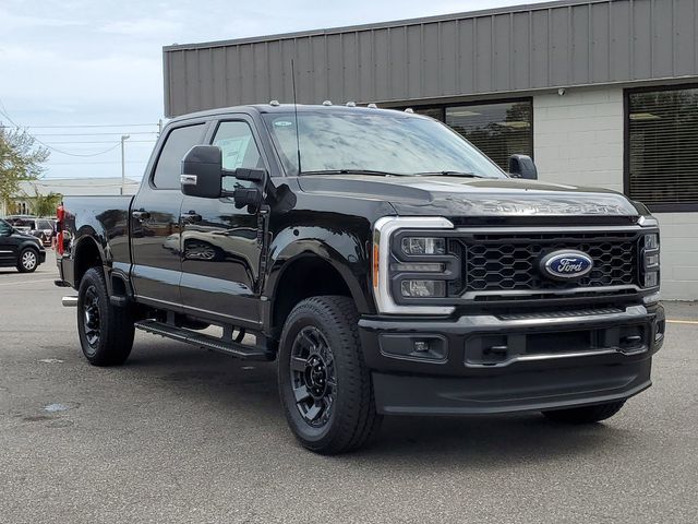 2023 Ford F-350 Lariat