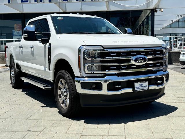 2023 Ford F-350 Lariat