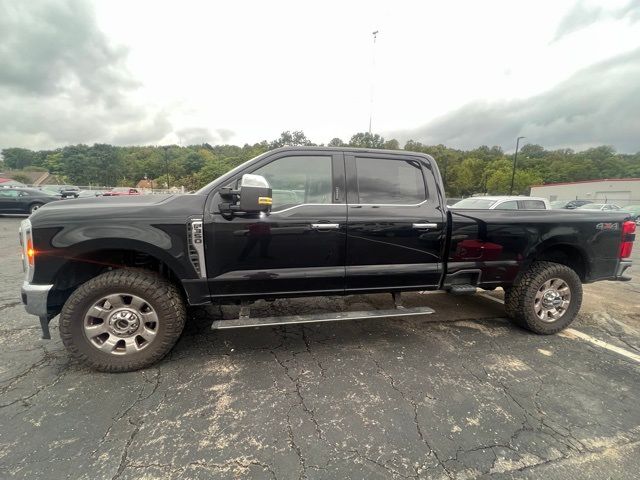 2023 Ford F-350 Lariat