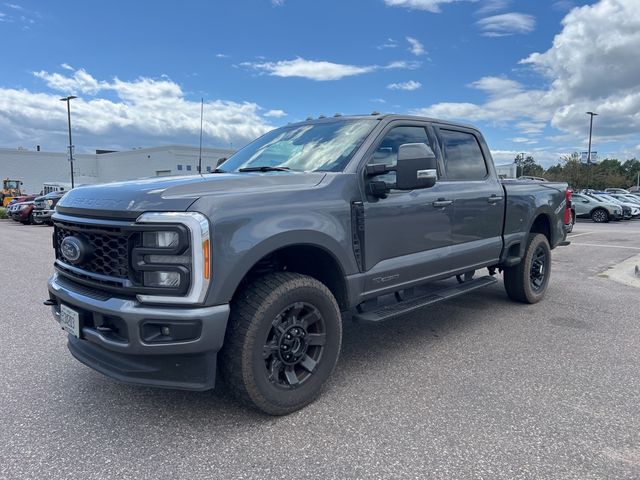 2023 Ford F-350 Lariat