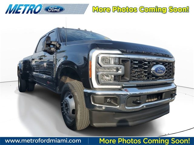 2023 Ford F-350 Lariat