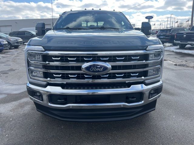 2023 Ford F-350 Lariat