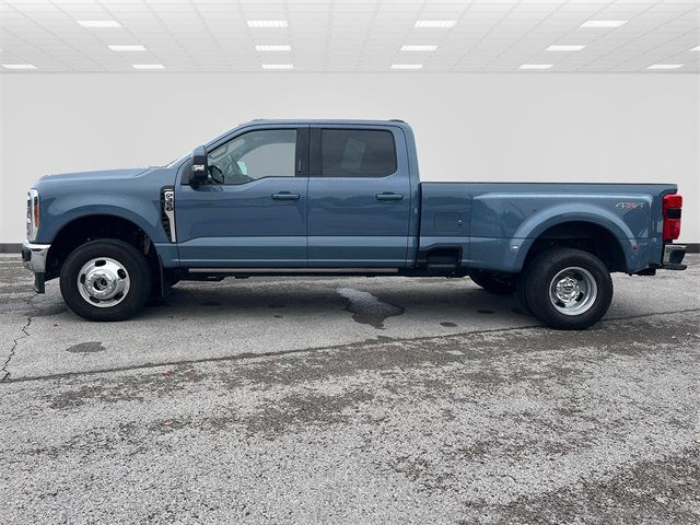 2023 Ford F-350 Lariat