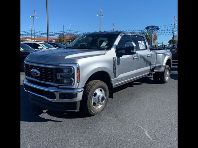 2023 Ford F-350 Lariat