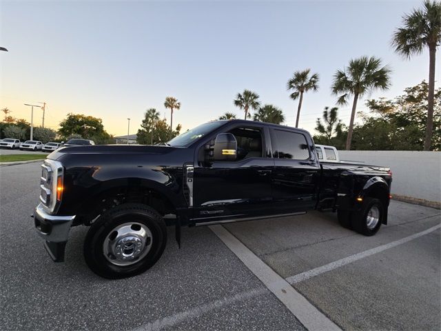 2023 Ford F-350 Lariat