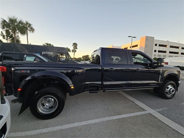 2023 Ford F-350 Lariat