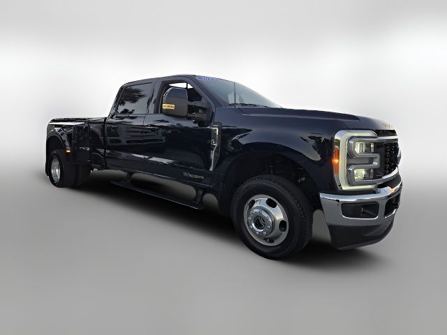 2023 Ford F-350 Lariat