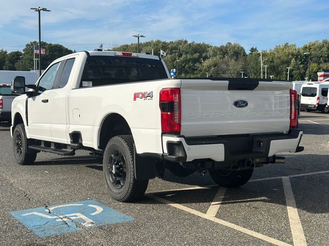 2023 Ford F-350 XL