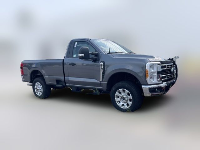2023 Ford F-350 XLT