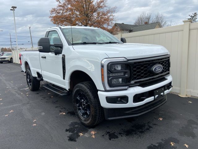 2023 Ford F-350 XL