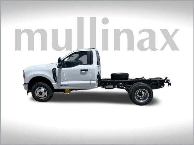 2023 Ford F-350 XLT