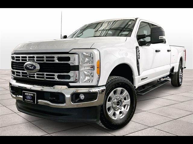 2023 Ford F-350 XLT