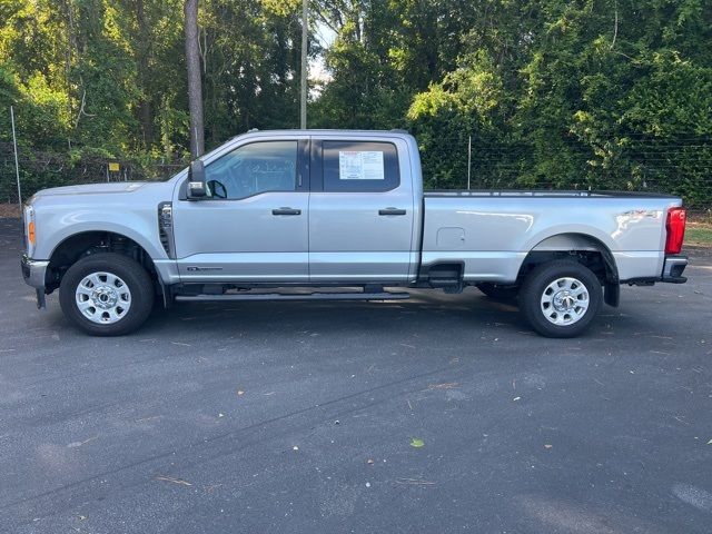 2023 Ford F-350 XLT