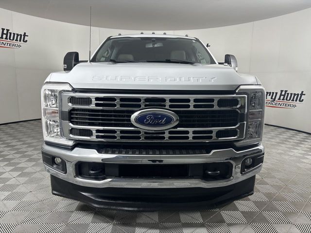 2023 Ford F-350 XLT