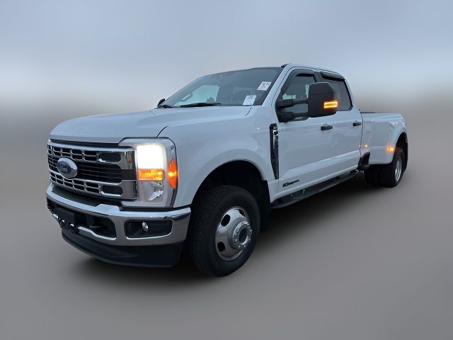 2023 Ford F-350 XLT