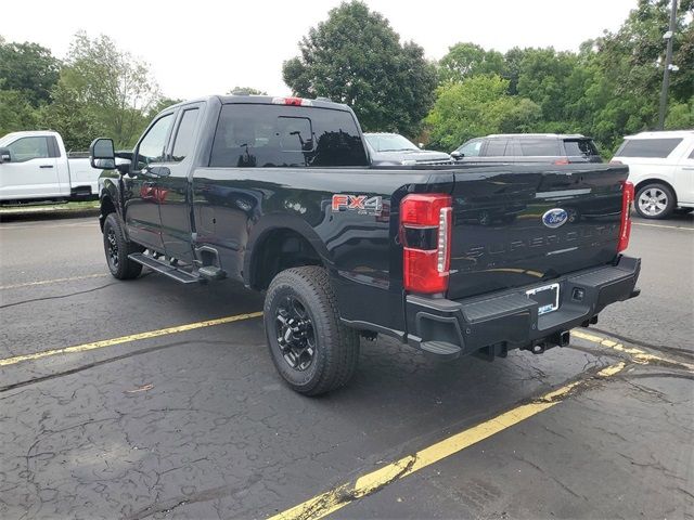 2023 Ford F-350 XLT