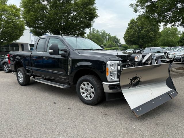 2023 Ford F-350 XLT