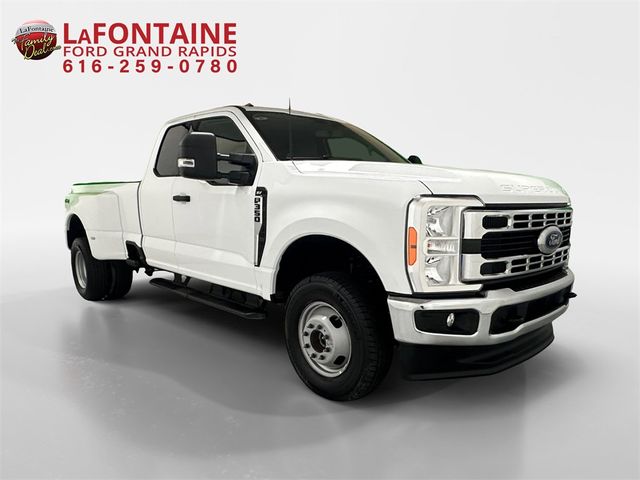 2023 Ford F-350 XLT