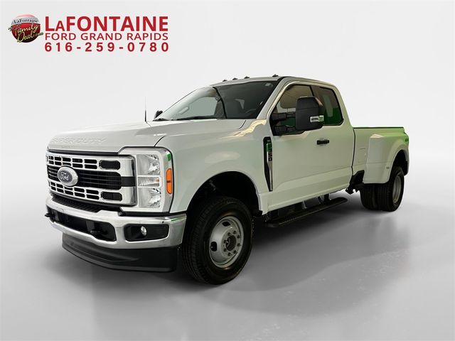 2023 Ford F-350 XLT