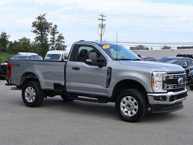 2023 Ford F-350 XLT