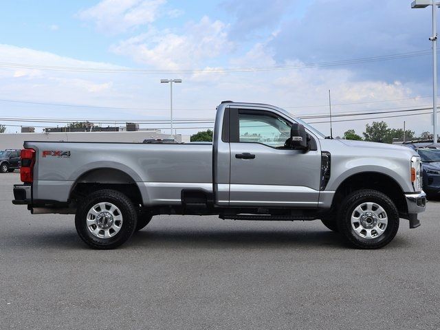 2023 Ford F-350 XLT