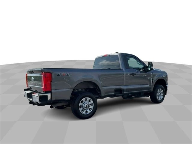 2023 Ford F-350 XLT