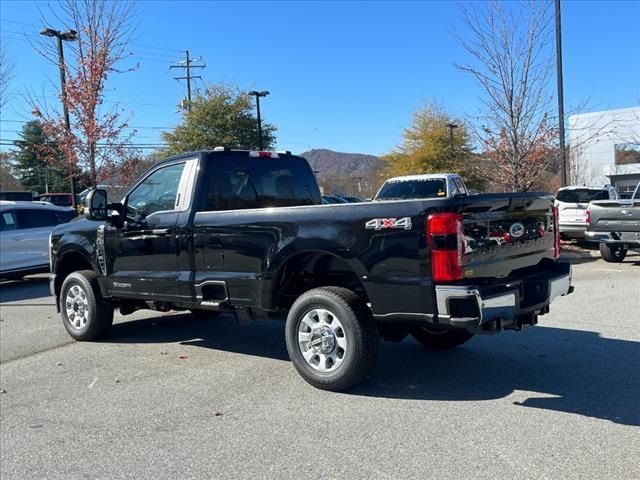 2023 Ford F-350 XLT