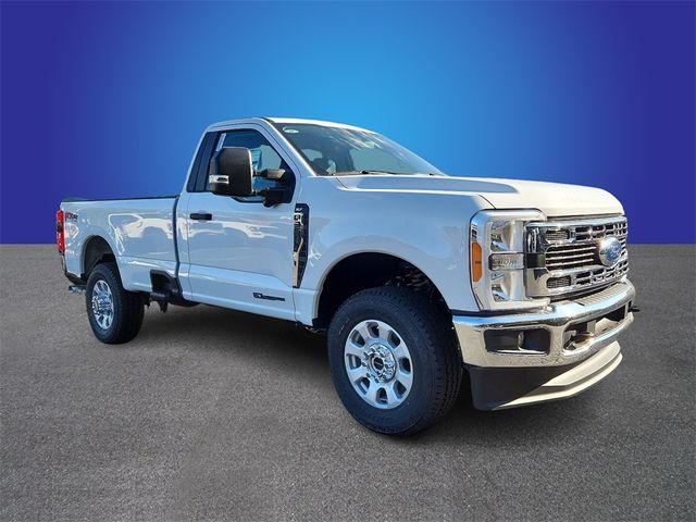 2023 Ford F-350 XLT