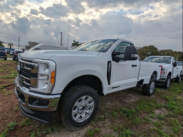 2023 Ford F-350 XLT