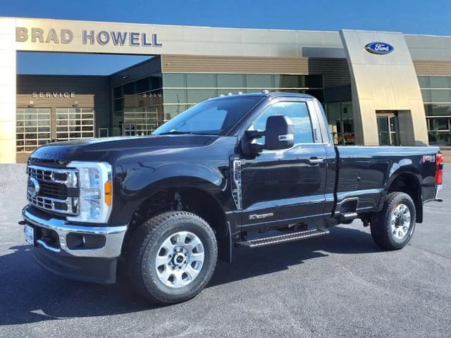 2023 Ford F-350 XLT