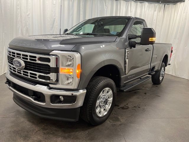 2023 Ford F-350 XLT