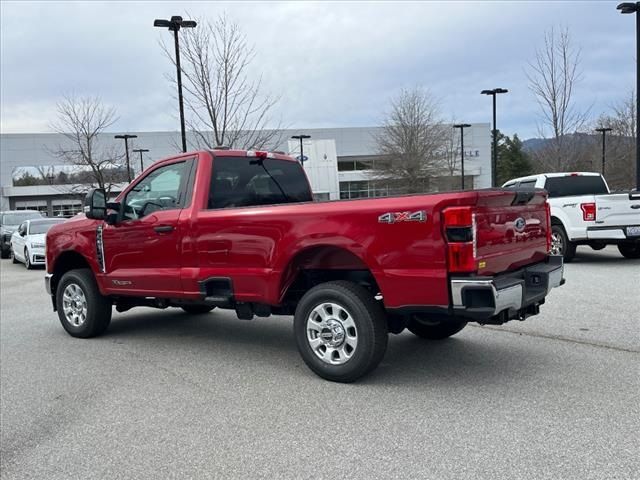 2023 Ford F-350 XLT