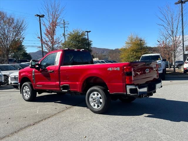 2023 Ford F-350 XLT