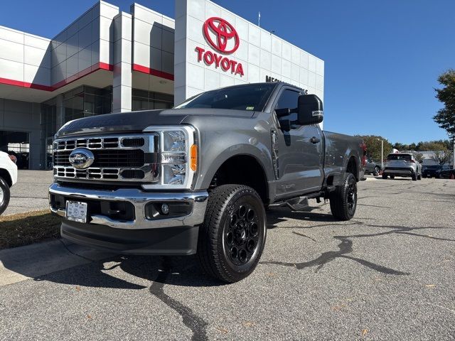 2023 Ford F-350 XLT